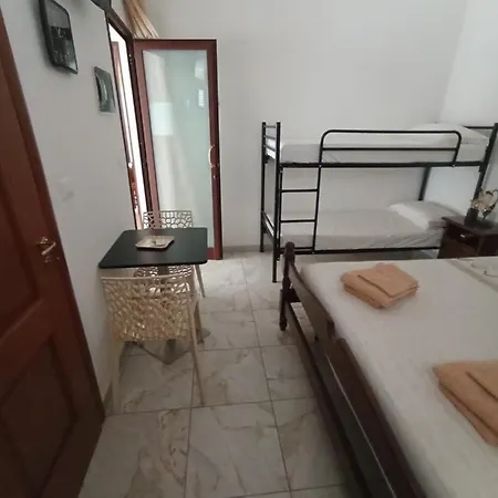 לינה וארוחת בוקר Lo Scrigno Del Salento