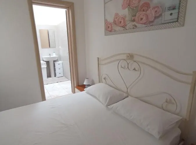 Lo Scrigno Del Salento Bed & Breakfast 3*