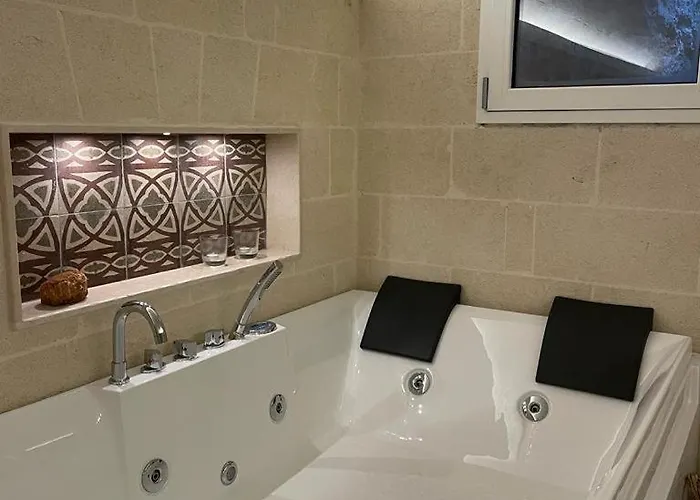 Lo Scrigno Del Salento Bed & Breakfast 3*